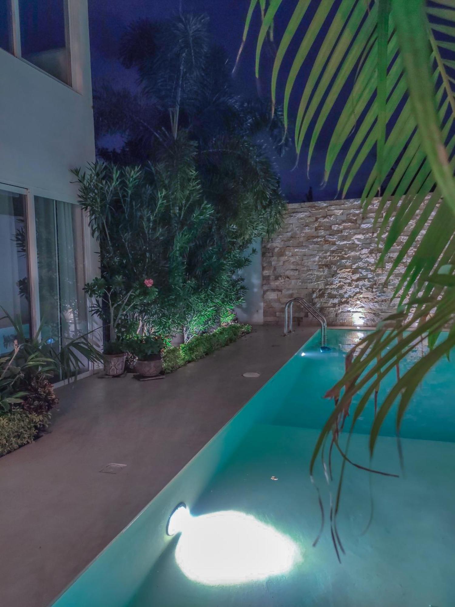 Villa Moderna Con Alberca, Gimnasio Y Cochera Merida Luaran gambar